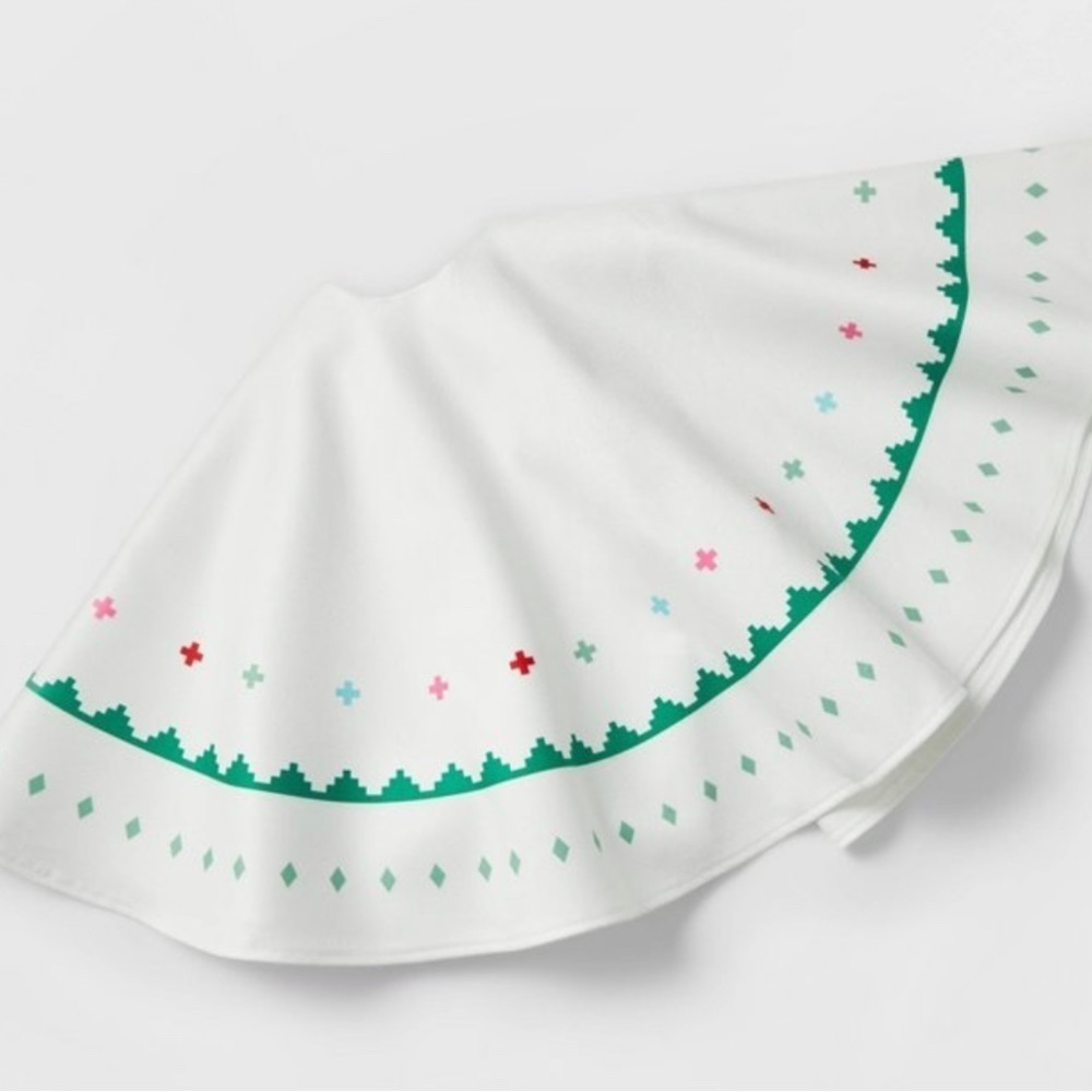 NWT 48” Scandi pattern printed Christmas tree skirt wondershop multicolored